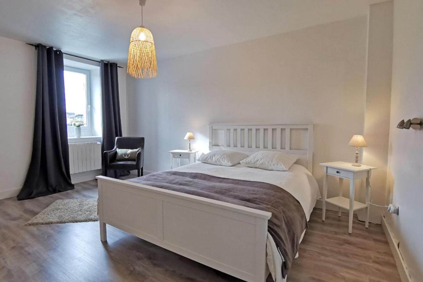 Charmante Maison De Ville A 6 Km De La Mer Lanmeur Exteriör bild